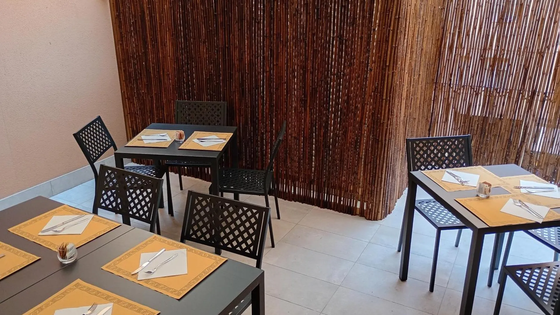 Wega Hotel Werona